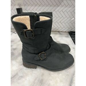 UGG 1007542 Chaney Women’s Black Leather Shearling Lined Boots Booties Size 7.5